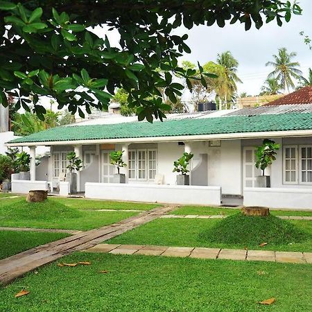 Mirissa Bay Resort Buitenkant foto