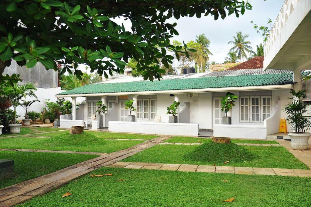 Mirissa Bay Resort Buitenkant foto