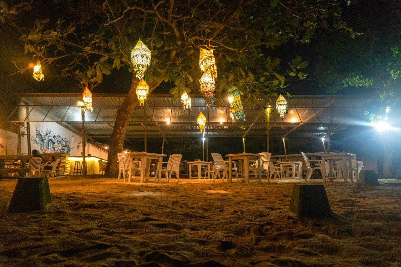 Mirissa Bay Resort Buitenkant foto